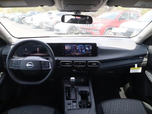 New 2026 Nissan Sentra SV w/ Floor Mat Package FWD image 7