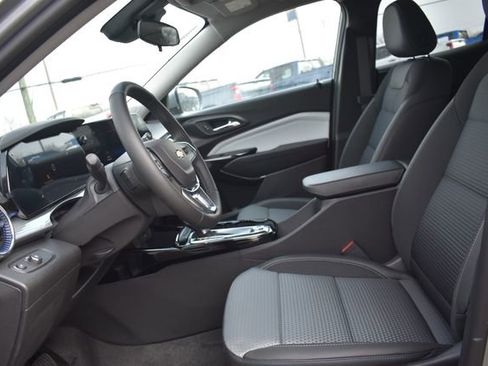 New 2026 Chevrolet Trax LT w/ LT Convenience Package image 21