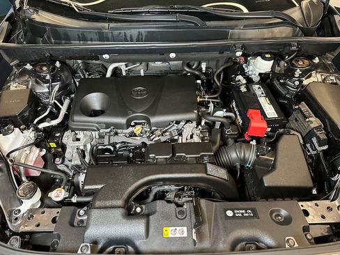 Used 2021 Toyota RAV4 XLE w/ Convenience Package AWD/4WD image 24