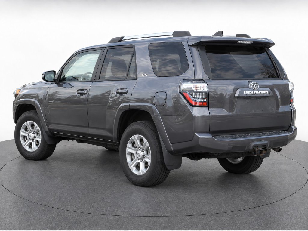 Used 2020 Toyota 4Runner SR5 Premium w/ Moonroof Package AWD/4WD image 3