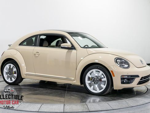 Used 2019 Volkswagen Beetle 2.0T Final Edition SEL image 22