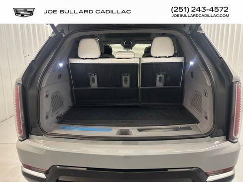 New 2026 Cadillac Escalade IQ Luxury 1 w/ LPO, Floor Liner Package image 25