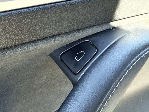 Used 2022 Tesla Model 3 image 25