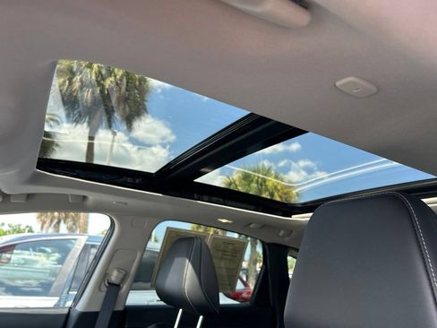 Certified 2025 Nissan Murano SL AWD/4WD image 23