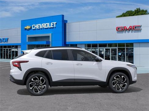 New 2026 Chevrolet Trax RS w/ Sunroof Package image 5