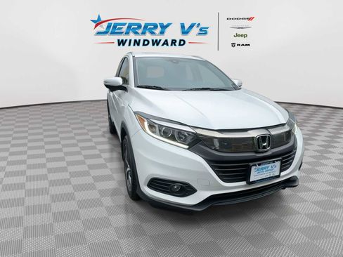 Used 2022 Honda HR-V EX image 3