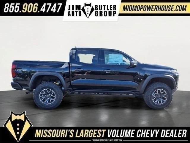 New 2026 Chevrolet Colorado ZR2 w/ Technology Package AWD/4WD image 2