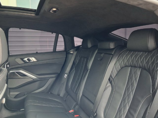 Used 2027 BMW X6 M60i w/ Executive Package AWD/4WD image 27
