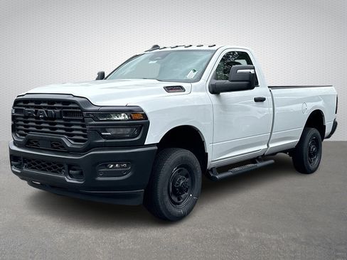 New 2026 RAM 2500 Tradesman AWD/4WD image 3