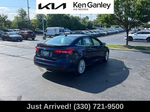 Used 2017 Ford Focus Titanium FWD image 5