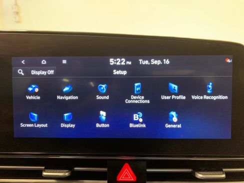 Used 2023 Hyundai Elantra SEL w/ Convenience Package image 29