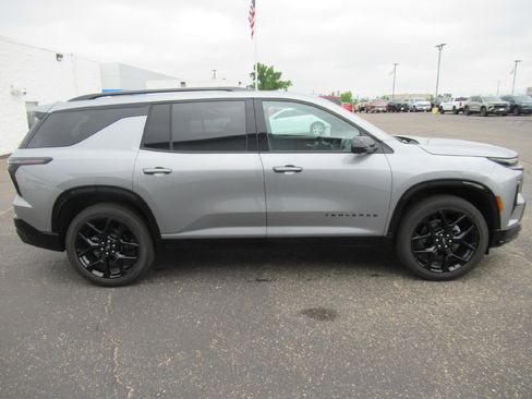 Certified 2024 Chevrolet Traverse RS w/ LPO, Floor Liner Package AWD/4WD image 4
