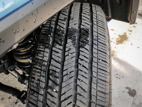 Used 2024 Jeep Wrangler Sahara w/ Safety Group image 12