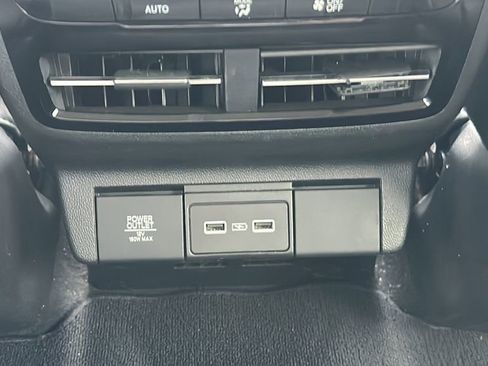 Used 2023 Acura MDX SH-AWD image 22
