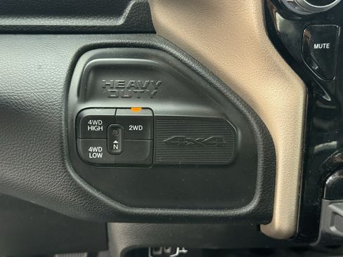 Used 2024 RAM 2500 Laramie w/ Safety Group AWD/4WD image 24