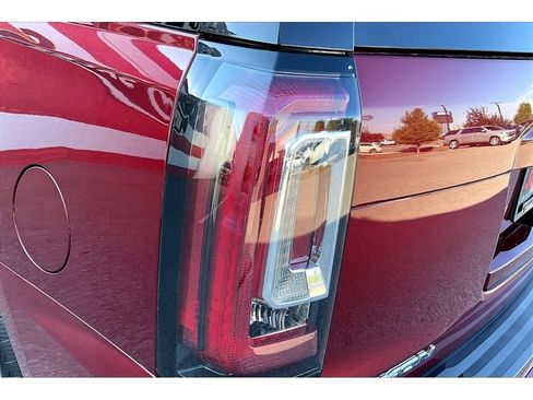 Used 2017 GMC Yukon SLT w/ HD Trailering Package AWD/4WD image 34