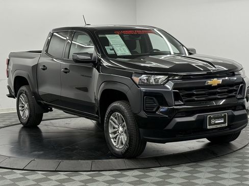 Used 2026 Chevrolet Colorado LT w/ Advanced Trailering Package image 5