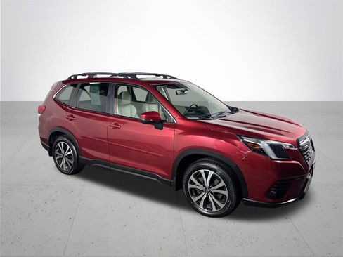 Certified 2022 Subaru Forester Limited image 5