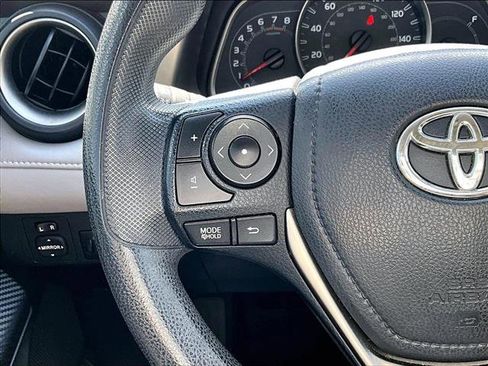 Used 2015 Toyota RAV4 XLE image 19