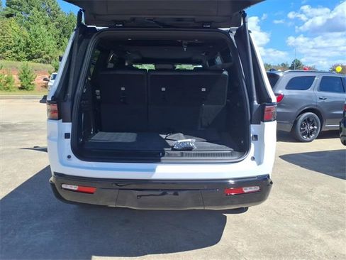 New 2025 Jeep Wagoneer Series II w/ Convenience Group I image 20