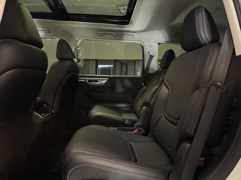 New 2026 INFINITI QX80 Pure RWD image 16