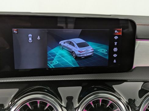 Used 2023 Mercedes-Benz CLA 250 4MATIC image 31