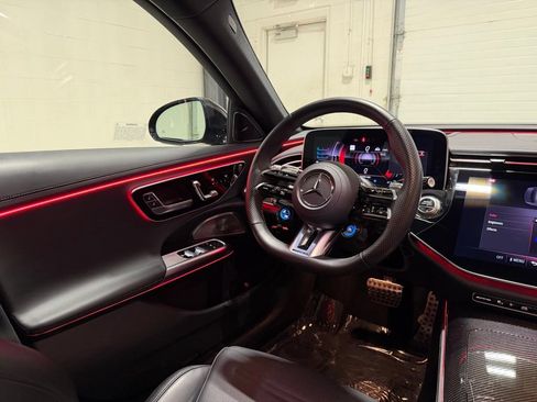 Used 2025 Mercedes-Benz E 53 AMG e 4MATIC Sedan w/ Driver Assistance Package image 35