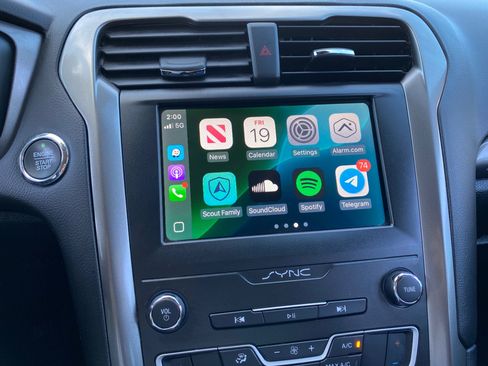 Used 2019 Ford Fusion SE image 69