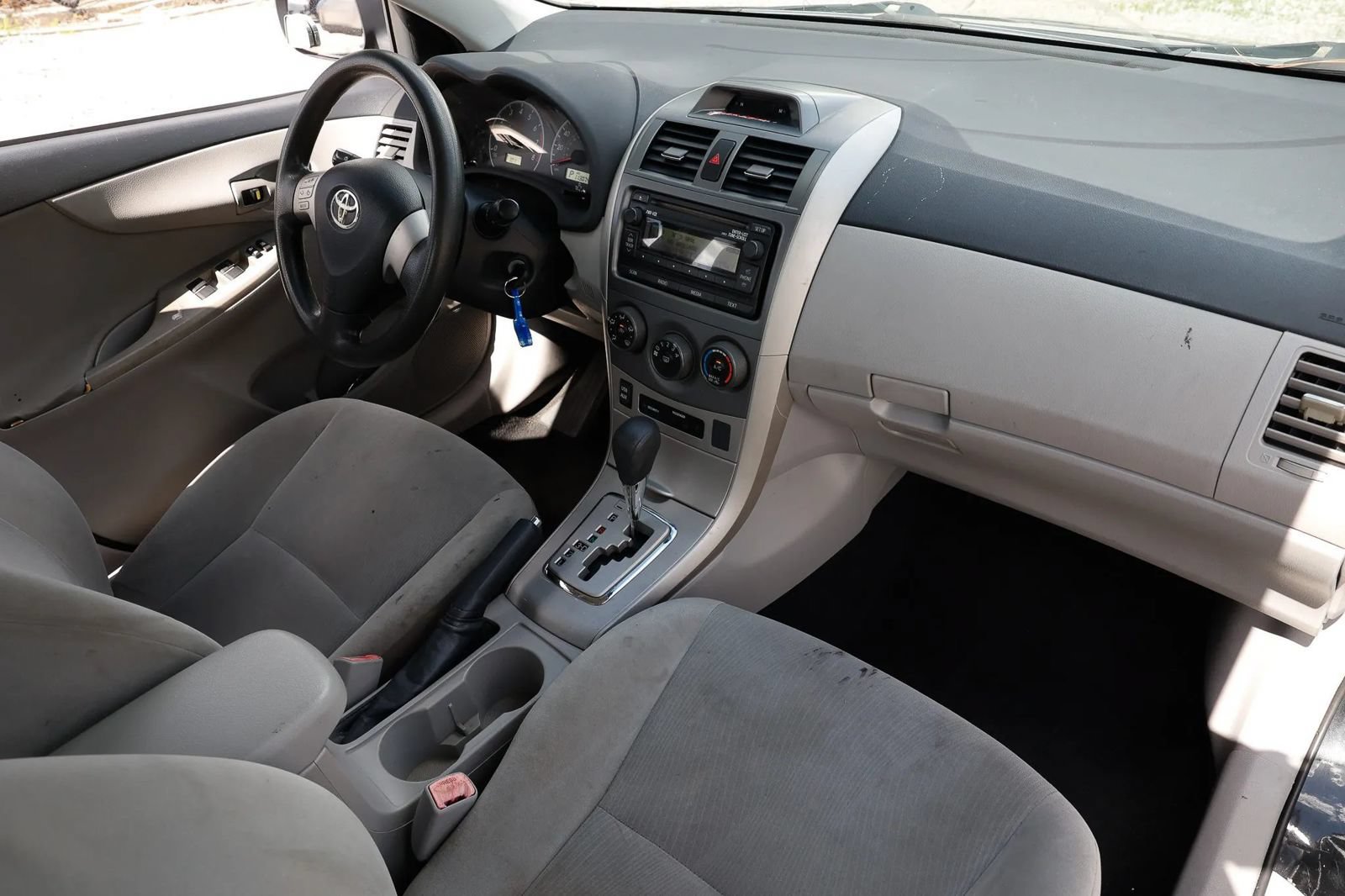 Used 2012 Toyota Corolla LE FWD image 22