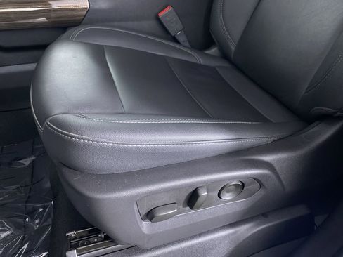 Certified 2023 Chevrolet Silverado 1500 RST image 9