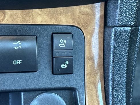 Used 2011 Buick Enclave CXL w/ LPO, Cargo Convenience Pkg image 31