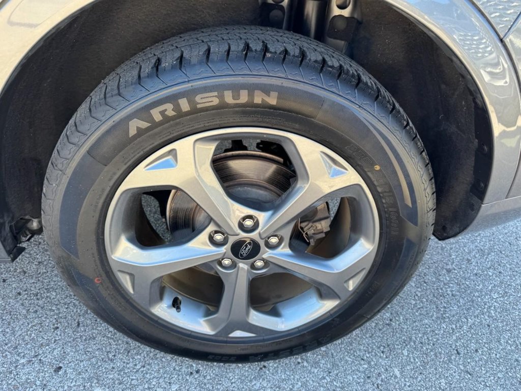 Certified 2024 Ford Escape ST-Line AWD/4WD image 7