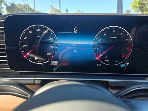 New 2026 Mercedes-Benz GLS 580 4MATIC image 29