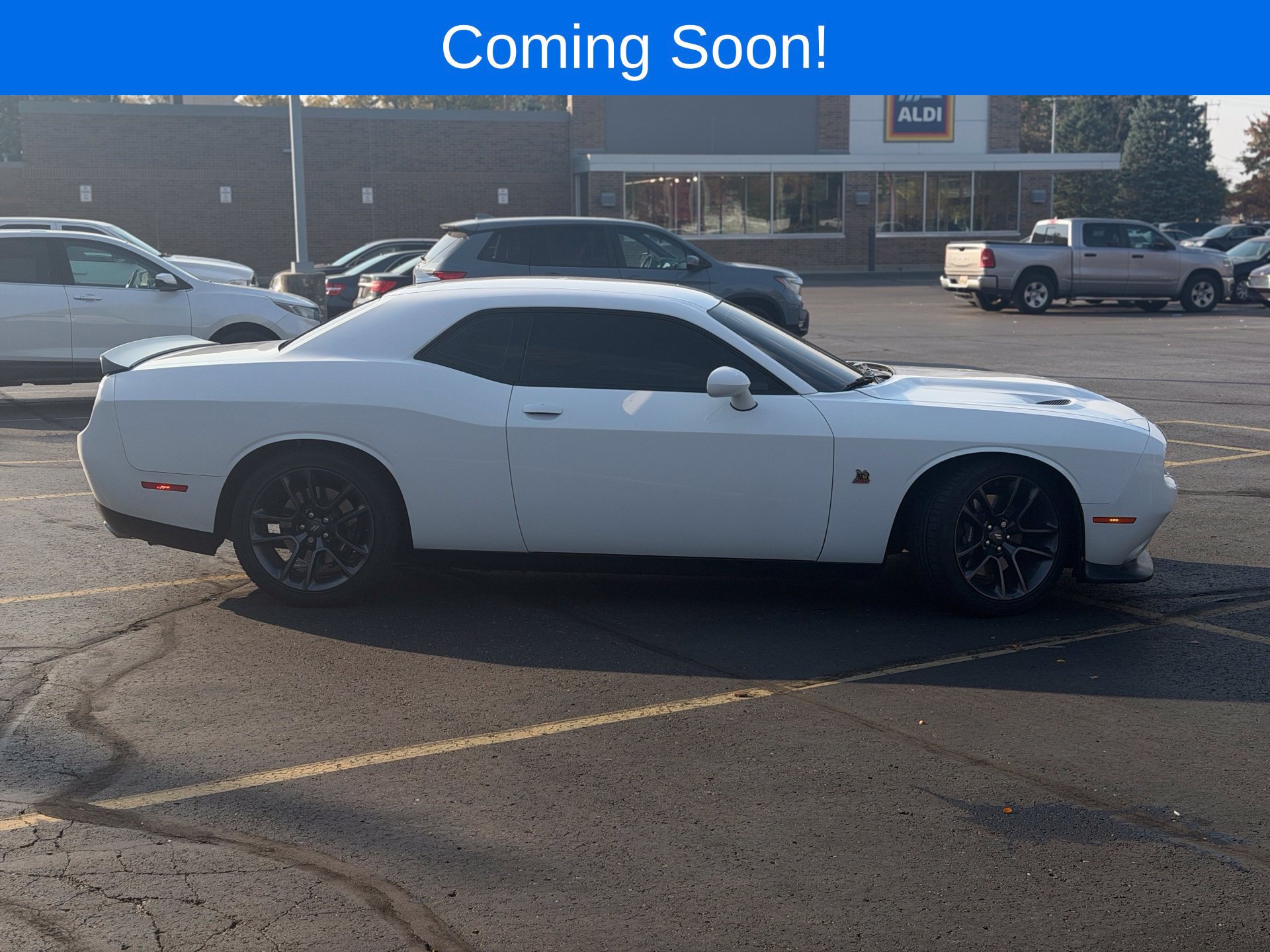 Used 2023 Dodge Challenger R/T Scat Pack RWD image 4