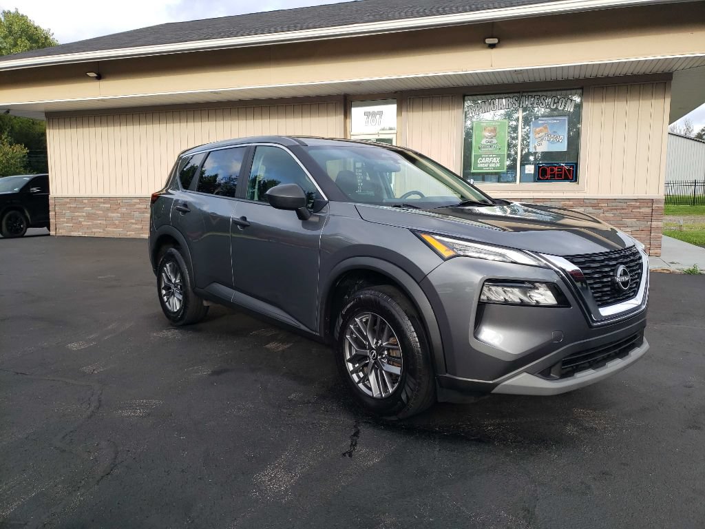 Used 2023 Nissan Rogue S AWD/4WD image 1