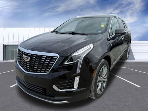 Certified 2021 Cadillac XT5 Premium Luxury w/ LPO, Floor Liner Package image 6