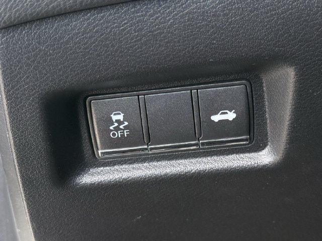 Used 2022 INFINITI Q60 3.0t Luxe RWD image 22