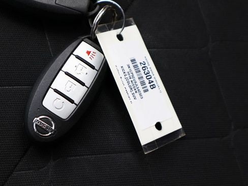 Used 2018 Nissan Kicks SV FWD image 30