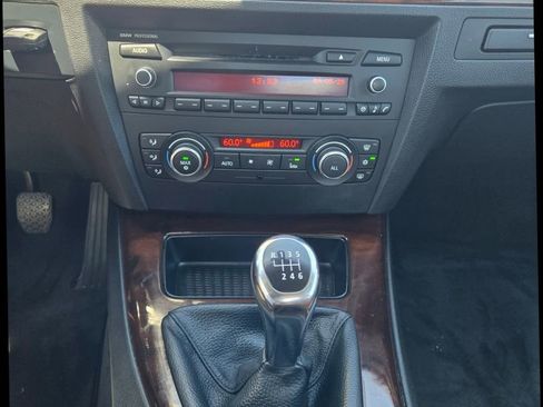 Used 2012 BMW 335i Coupe image 19