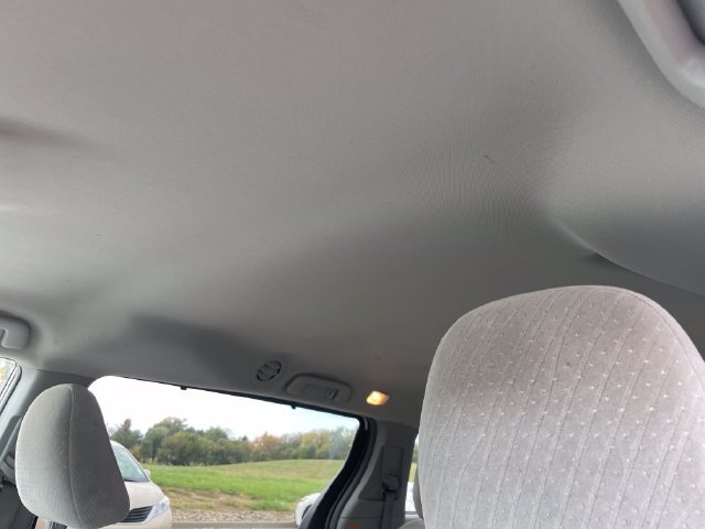 Used 2017 Toyota Sienna LE AWD/4WD image 27