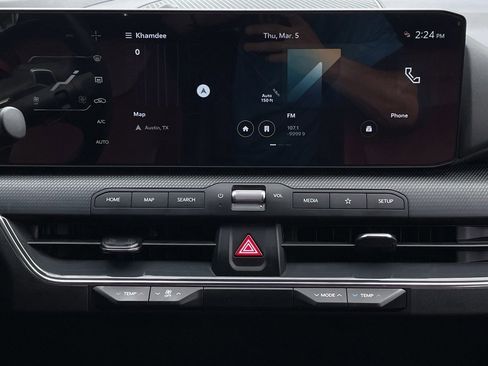 Used 2025 Kia K4 GT-Line w/ GT-Line Premium Package image 16