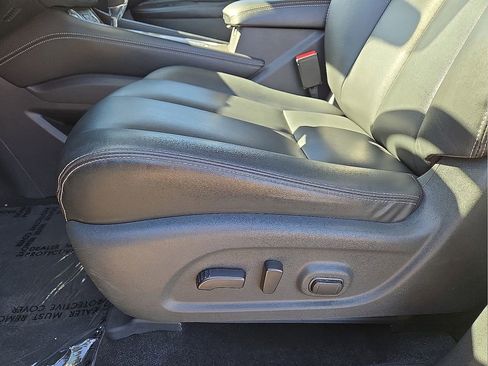 Used 2023 Nissan Murano SV image 25