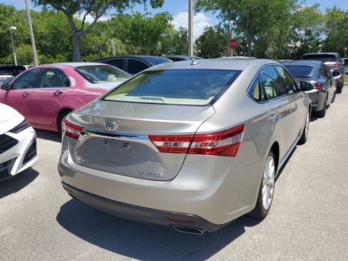 Used 2013 Toyota Avalon Limited image 8