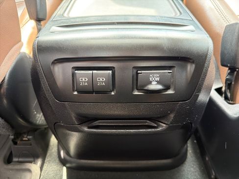 Used 2020 Toyota Sienna Limited Premium AWD/4WD image 24