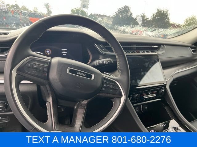 Used 2023 Jeep Grand Cherokee L Limited AWD/4WD image 17