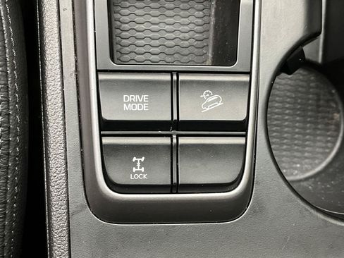 Used 2017 Hyundai Tucson SE Plus AWD/4WD image 17
