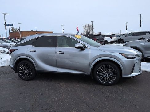 Used 2024 Lexus RX 350 AWD image 2