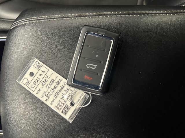 Used 2024 Jeep Grand Cherokee Altitude AWD/4WD image 36