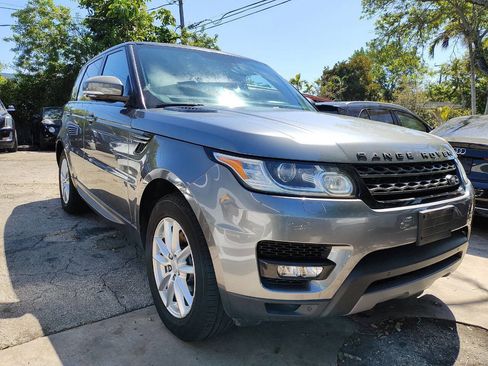 Used 2015 Land Rover Range Rover Sport SE image 17