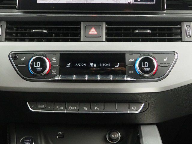 Used 2023 Audi A4 2.0T Prestige quattro S-Line w/ Prestige Package AWD/4WD image 25
